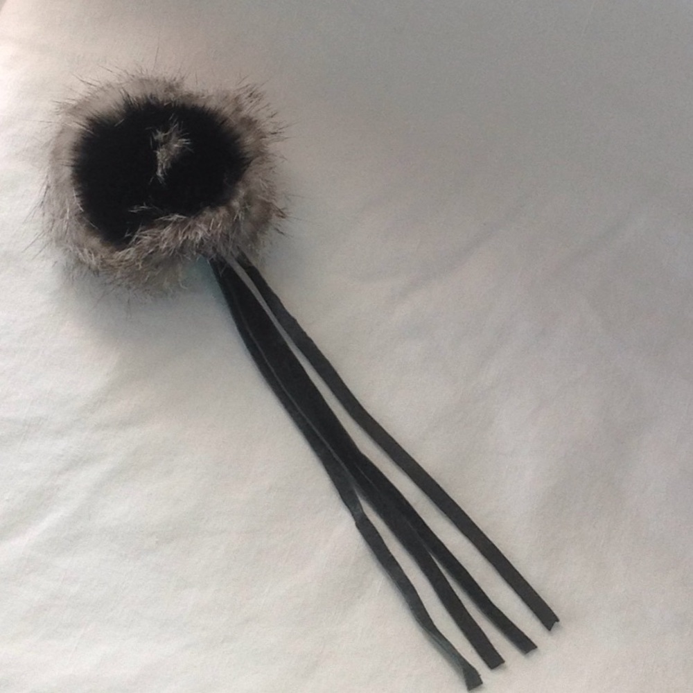 Brooch / Pin